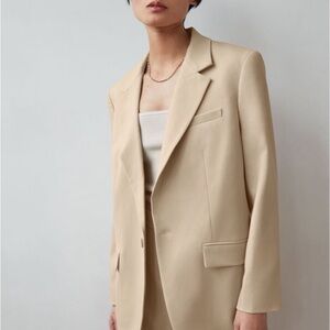 Aritzia Babaton Agency Blazer - Cream - BNWT -XXS